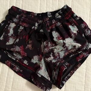 lululemon athletica Women's Black and Red Patterned Athletic Shorts